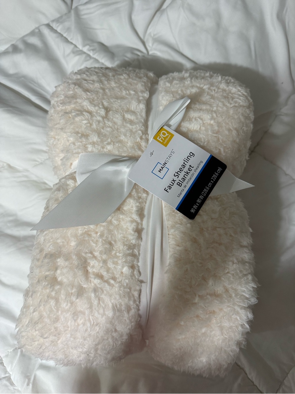 Mainstays Plush Faux Sherpa Throw - Ivory Cream
